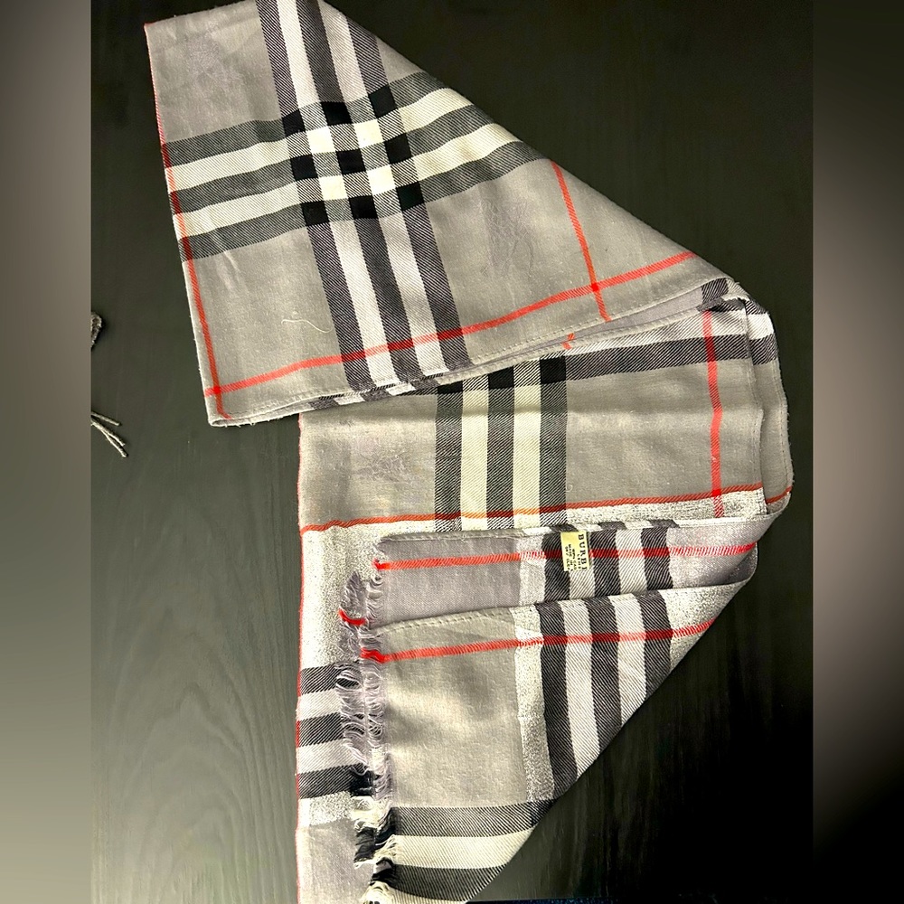 Burberry London 100% Cashmere Plaid Winter Scarf Limited Edition Designer